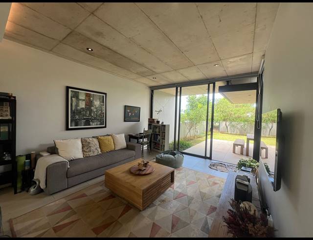 3 BEDROOM FREEHOLD FOR SALE IN SIBAYA PRECINCT